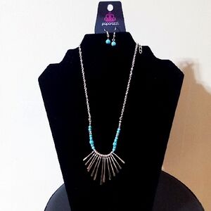 Paparazzi Silver and Turquoise Necklace Set